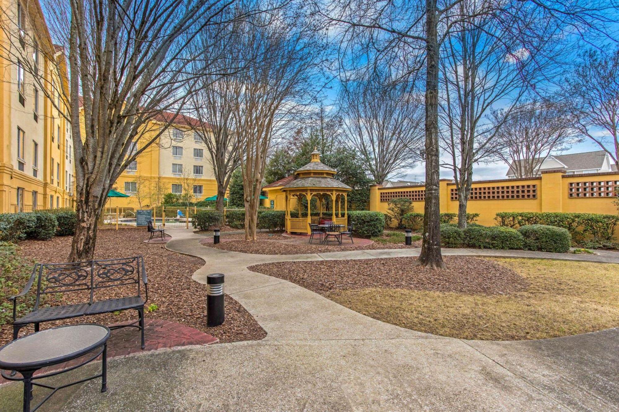 La Quinta By Wyndham Birmingham Homewood Exterior photo